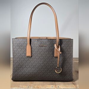 Michael Kors Ruthie Signature Tote